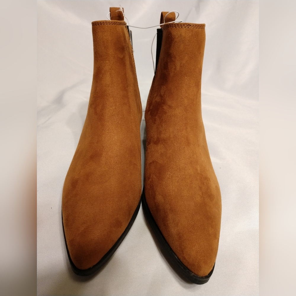 Women's Gwen Low Shaft Heeled Boots - A New Day" Cognac 6.5 - Picture 5 of 8